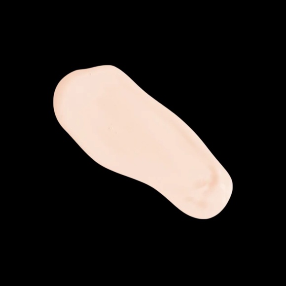 Jeffree star magic star concealer - Picture 2 of 5